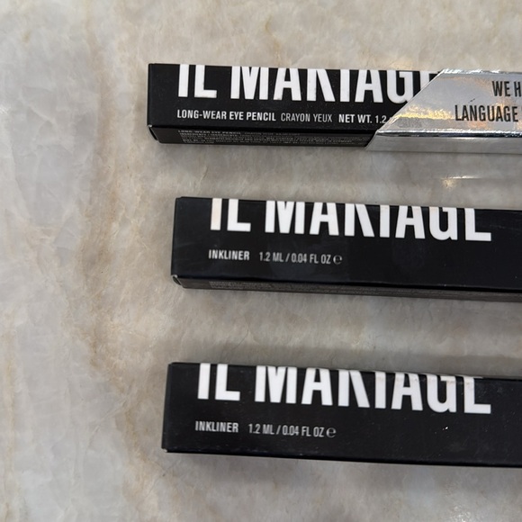 Inkliner in black (2) and long-wear eye pencil in batman - Picture 2 of 3